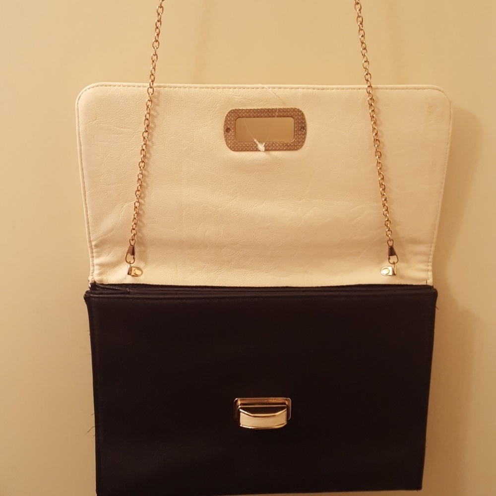 Handbag. - Picture 3 of 6